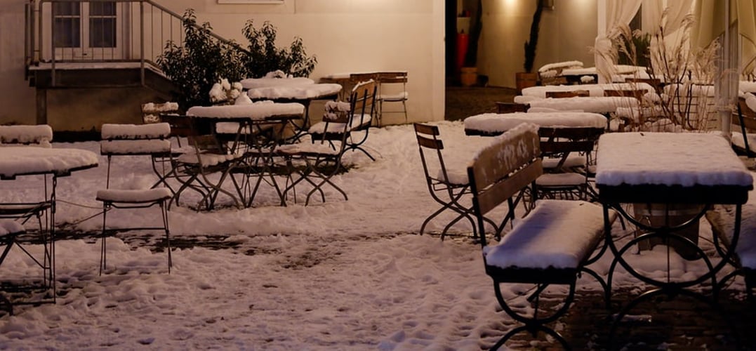 How to Winterize Your Outdoor Dining Space: Keep Entertaining Year-Round